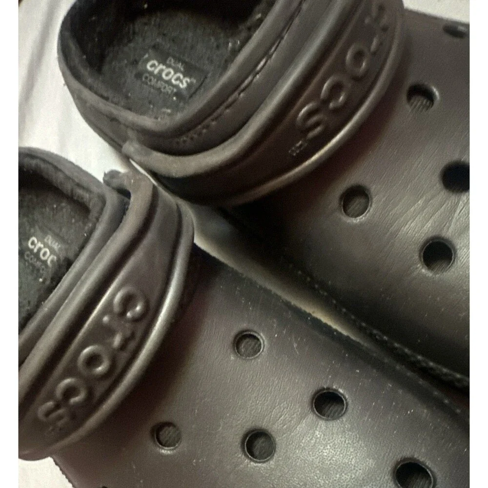 CROCS pre owned